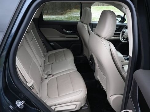 Used 2022 Lincoln Corsair Reserve w/ Equipment Group 201A image 21