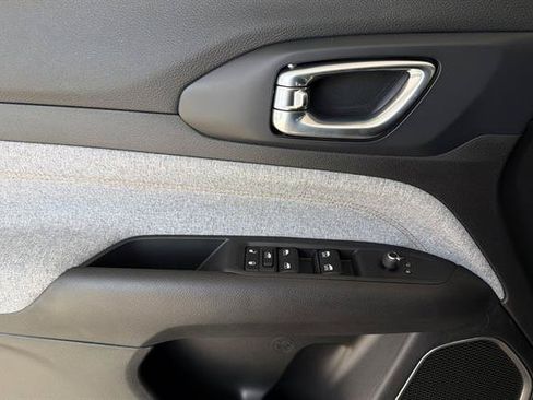 New 2026 Jeep Compass Latitude AWD/4WD image 7