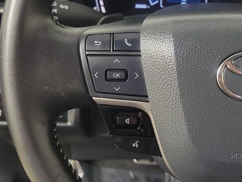 Used 2025 Toyota Camry SE w/ Convenience Package FWD image 24