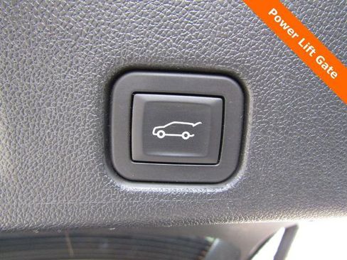 Used 2024 GMC Acadia Elevation AWD/4WD image 23