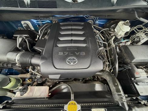 Used 2015 Toyota Tundra Limited w/ Limited Premium Package AWD/4WD image 40