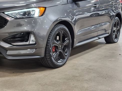 Used 2019 Ford Edge ST image 19