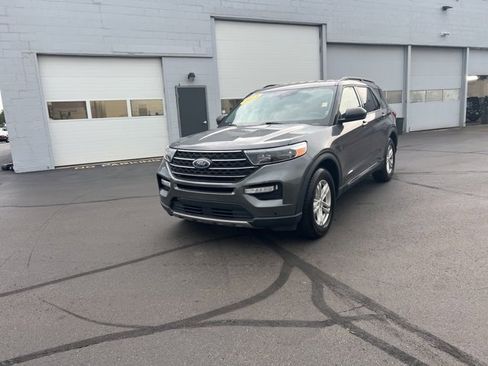 Used 2023 Ford Explorer XLT w/ Equipment Group 202A image 18
