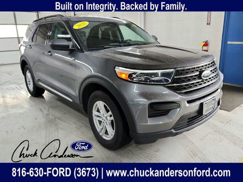 Used 2021 Ford Explorer XLT image 1