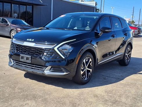 Certified 2023 Kia Sportage EX image 2