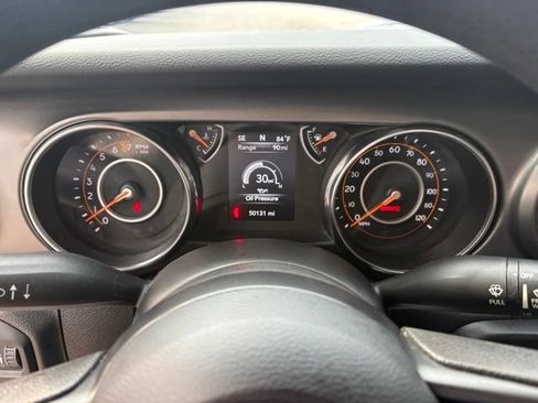 Used 2022 Jeep Wrangler Sport AWD/4WD image 14