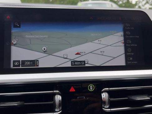 Used 2019 BMW 330i xDrive Sedan w/ Premium Package AWD/4WD image 40