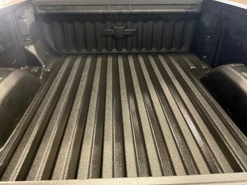 Used 2022 Chevrolet Silverado 1500 Custom image 15