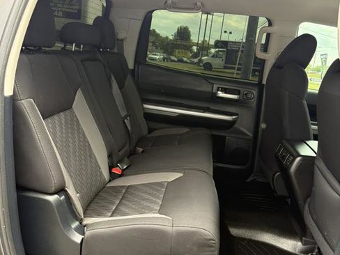 Used 2015 Toyota Tundra SR5 w/ SR5 Upgrade Package AWD/4WD image 16