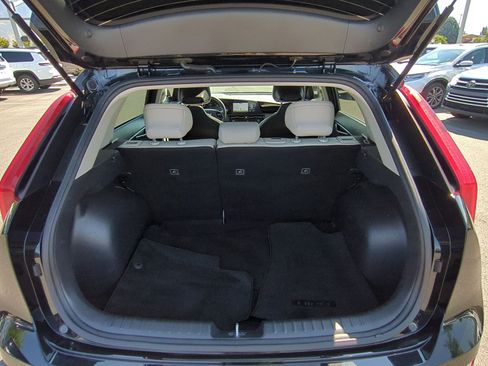 Used 2023 Kia Niro EX Touring image 32