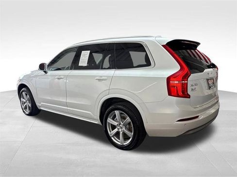 Used 2022 Volvo XC90 T5 Momentum AWD/4WD image 7