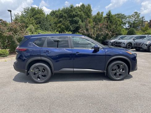 New 2026 Nissan Rogue SV AWD/4WD image 2