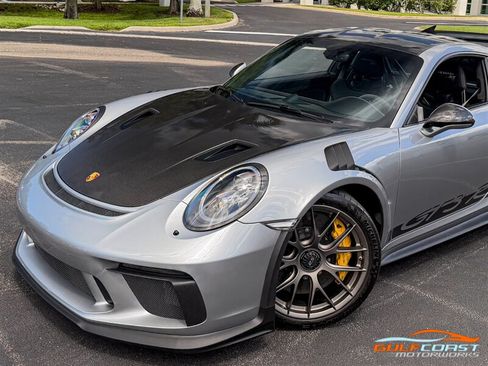 Used 2019 Porsche 911 GT3 RS w/ Weissach Package RWD image 10