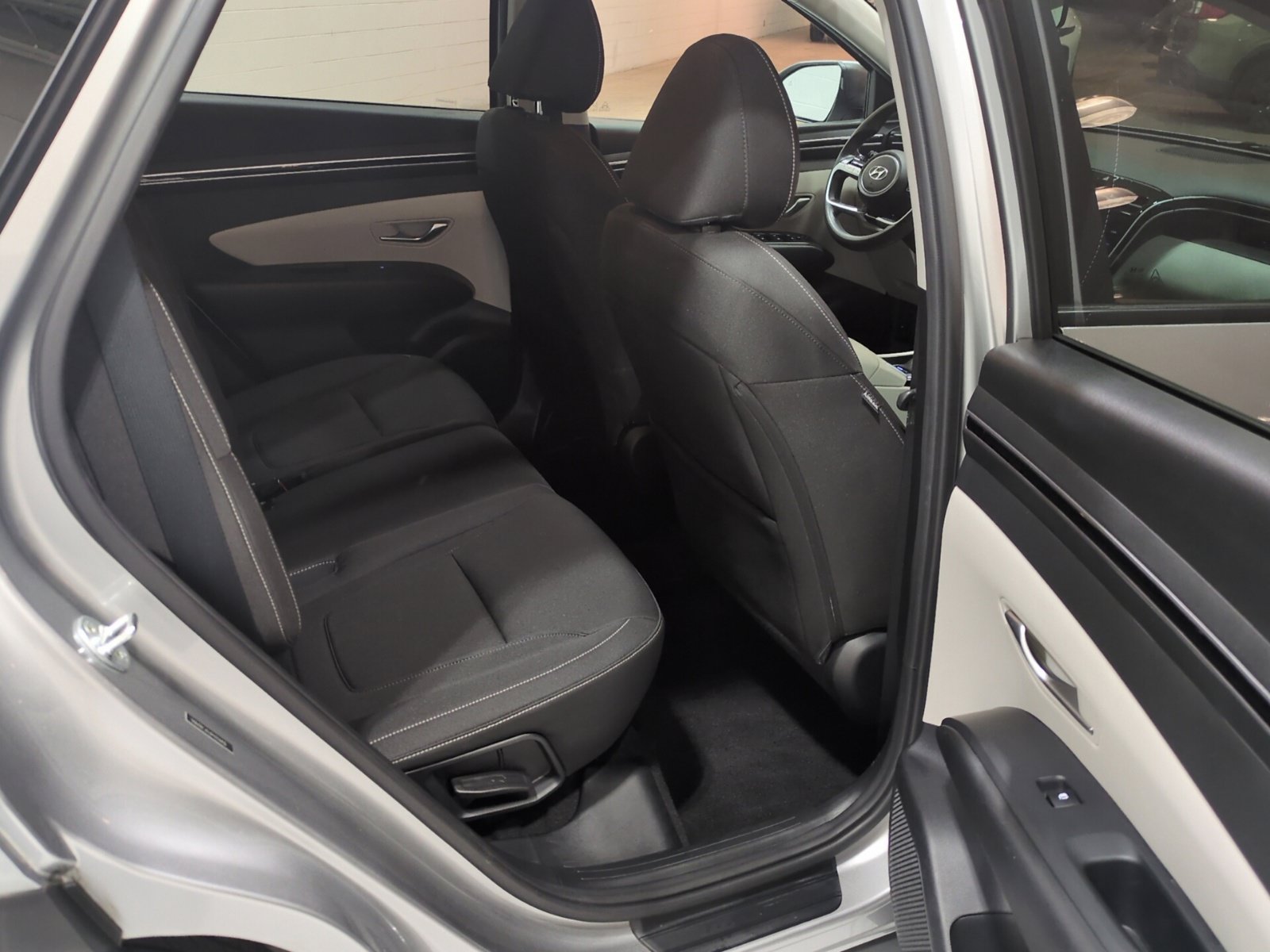 Certified 2023 Hyundai Tucson SEL AWD/4WD image 11