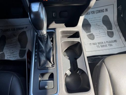 Used 2019 Ford Escape SEL w/ Ford Safe & Smart Package AWD/4WD image 7