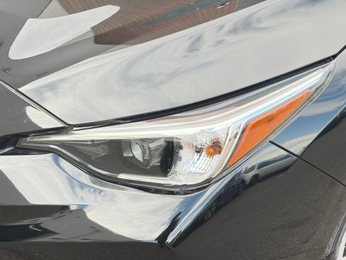 Certified 2024 Subaru Impreza 2.0i AWD/4WD image 9