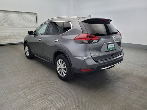 Used 2018 Nissan Rogue SV image 5