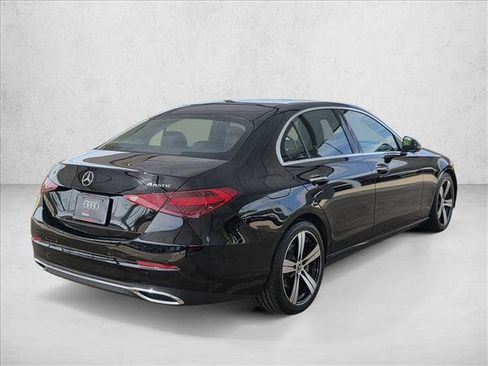 Used 2025 Mercedes-Benz C 300 4MATIC Sedan image 5