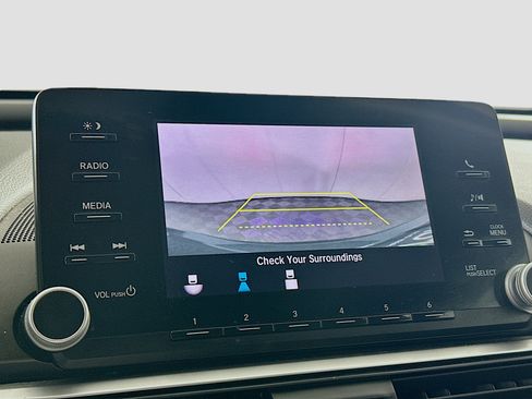 Used 2018 Honda Accord LX image 21