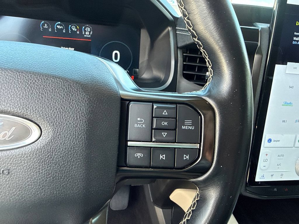 Used 2023 Ford Expedition Platinum RWD image 26