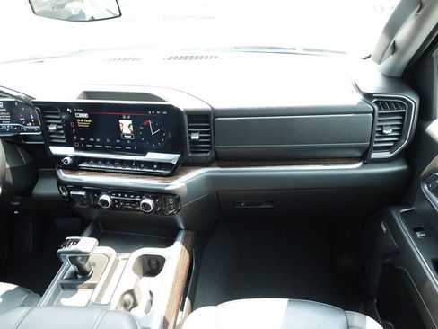 Used 2024 GMC Sierra 1500 Elevation w/ Elevation Premium Package AWD/4WD image 45