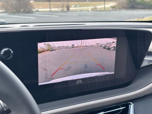 Used 2024 Buick Envista Avenir image 38