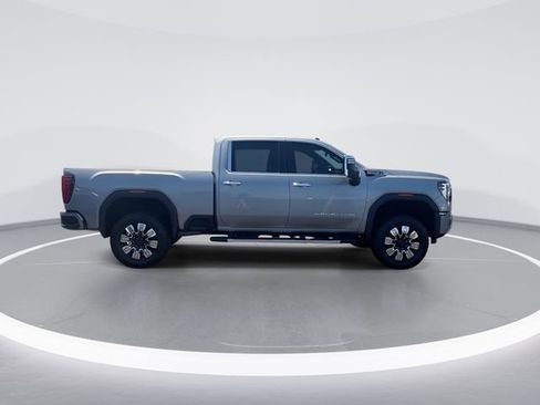 Used 2024 GMC Sierra 2500 Denali w/ Denali Reserve Package AWD/4WD image 9