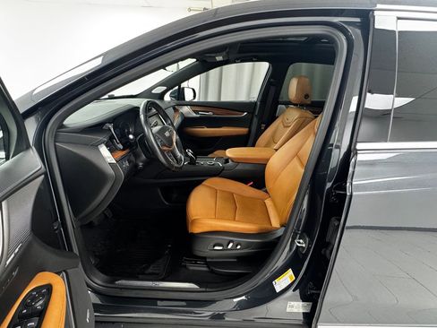Used 2022 Cadillac XT5 Premium Luxury image 10