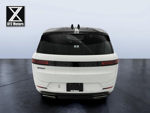 Used 2024 Land Rover Range Rover Sport Autobiography image 8