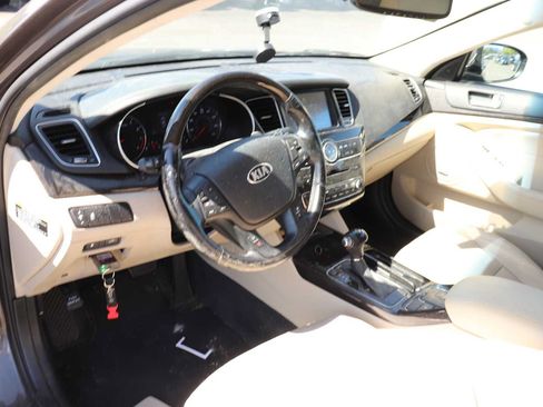Used 2015 Kia Cadenza Premium FWD image 10