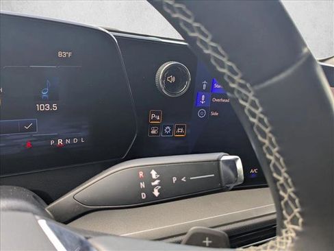 Used 2024 Chevrolet Traverse LT FWD image 13