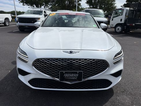 Used 2022 Genesis G70 2.0T AWD/4WD image 3