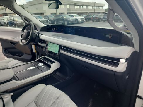 New 2026 Lincoln Navigator Black Label image 29