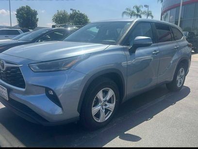 Used 2021 Toyota Highlander LE