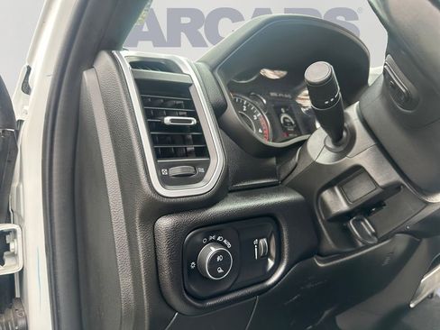 Used 2024 RAM 3500 Big Horn image 13