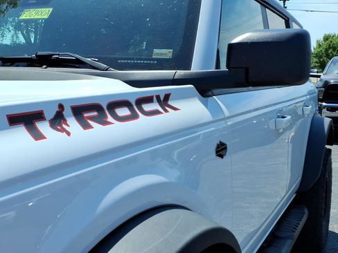 Used 2022 Ford Bronco Wildtrak AWD/4WD image 36