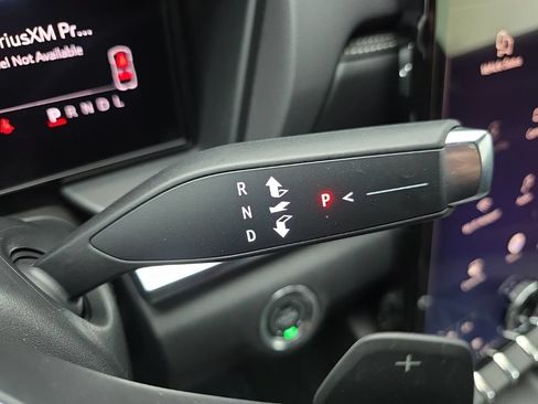 Certified 2025 GMC Terrain Elevation AWD/4WD image 28