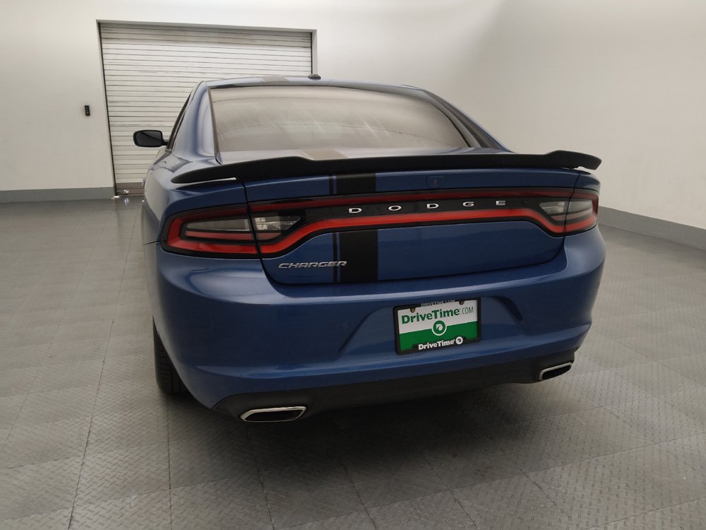 Used 2022 Dodge Charger SXT RWD image 6