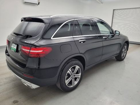 Used 2019 Mercedes-Benz GLC 350e 4MATIC w/ Premium Package image 10