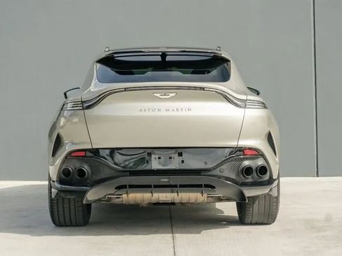 Used 2023 Aston Martin DBX 707 image 9