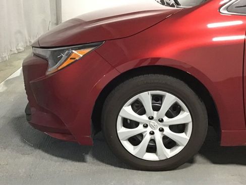 Used 2024 Toyota Corolla LE FWD image 5