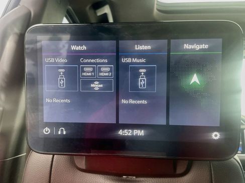 Used 2021 GMC Yukon XL Denali w/ Denali Premium Package RWD image 27