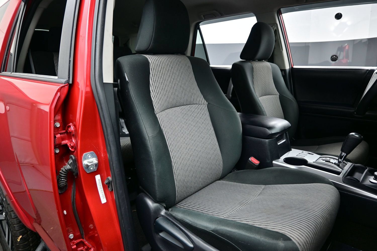 Used 2022 Toyota 4Runner SR5 AWD/4WD image 14