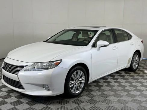 Used 2013 Lexus ES 350 FWD image 2