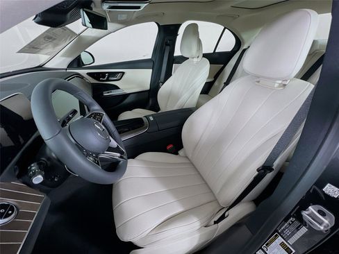 New 2026 Mercedes-Benz E 350 4MATIC Sedan image 22