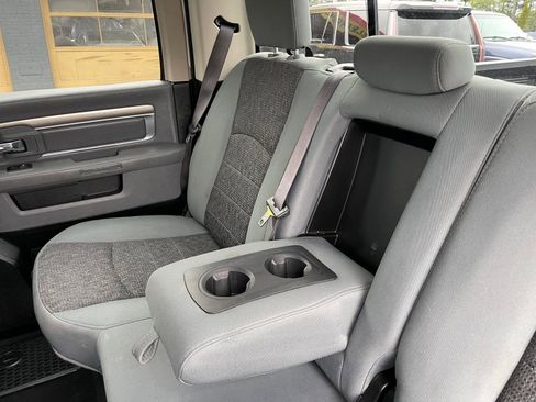 Used 2019 RAM 1500 Big Horn AWD/4WD image 18