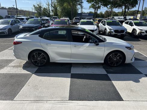 Used 2025 Toyota Camry XSE image 3