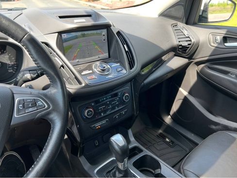 Used 2017 Ford Escape Titanium AWD/4WD image 13