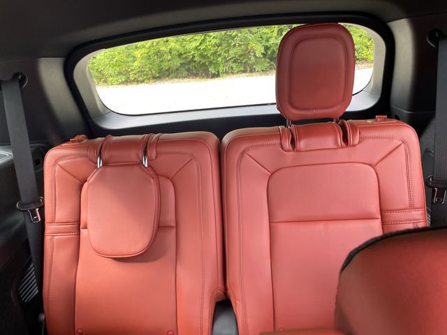 Used 2025 Lincoln Aviator Reserve w/ Jet Appearance Package AWD/4WD image 19