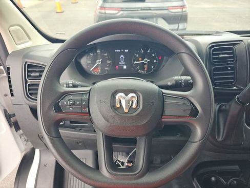 Used 2025 RAM ProMaster 2500 FWD image 12